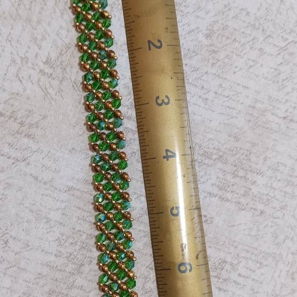 New, Crystal bracelet Green and gold, 7.25+inches, gold plated lobster claw clsp - Picture 2 of 3